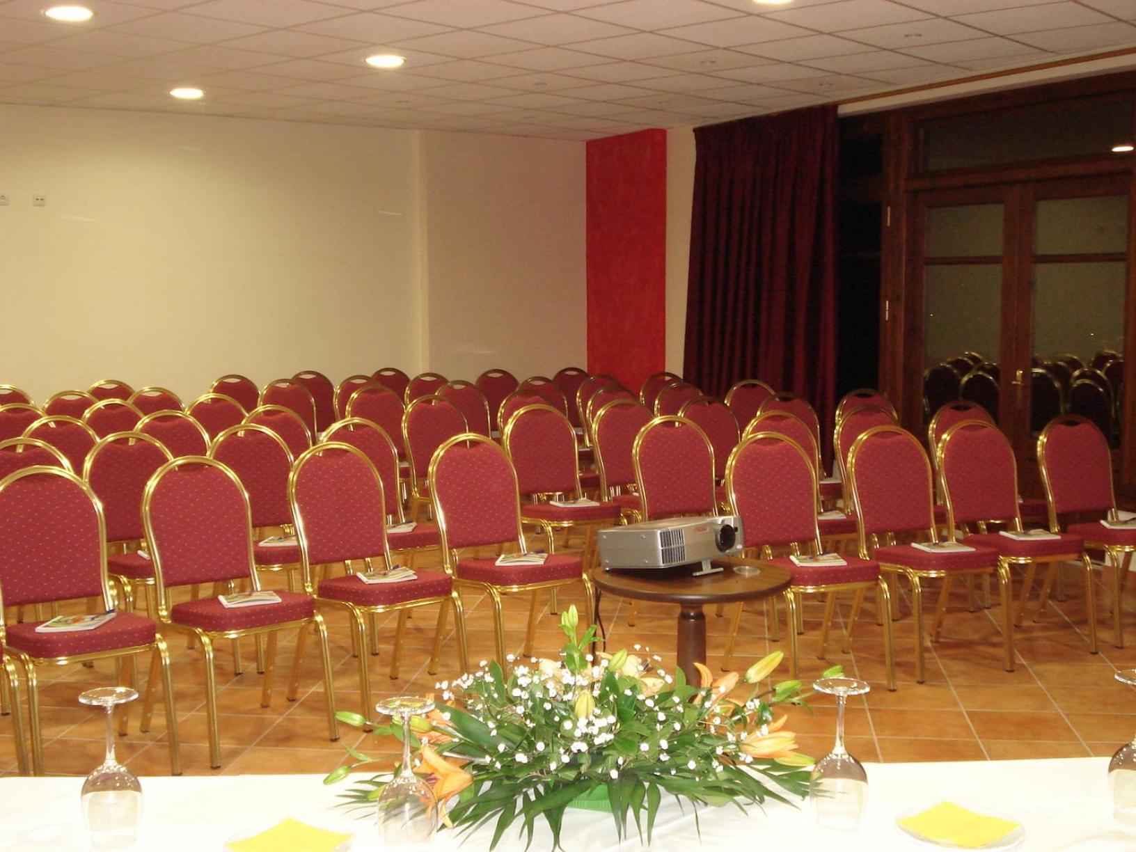Alpen House Hotel & Suites Arachova Bagian luar foto