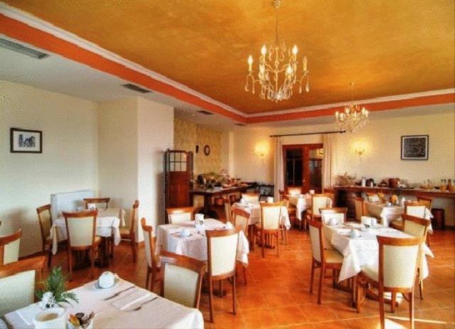 Alpen House Hotel & Suites Arachova Bagian luar foto